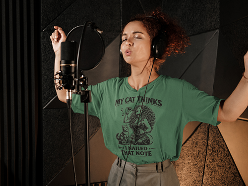 My Cat Thinks I Nailed That Note – Unisex Tee